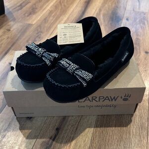 Bearpaw Women's Black Moccasins